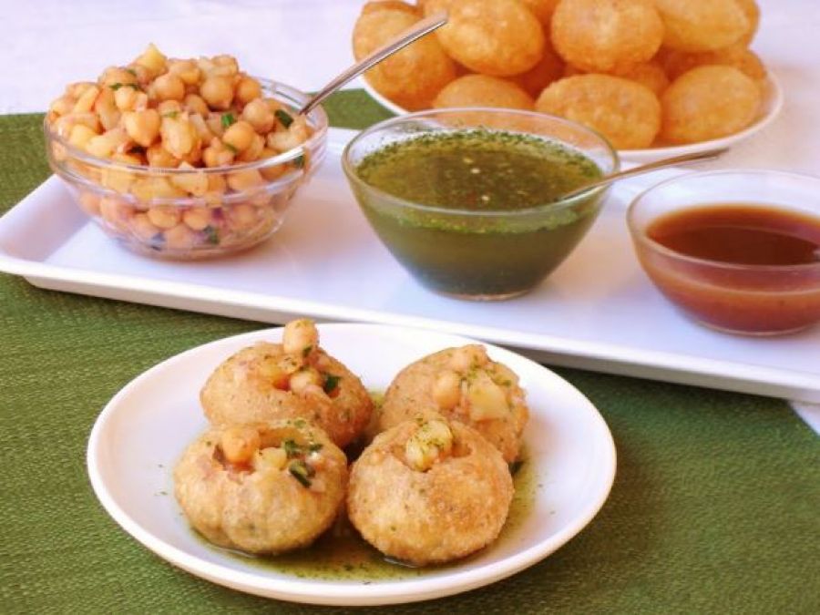 Charges for 4 Golgappe will blow up your senses, will think a hundred times before eating