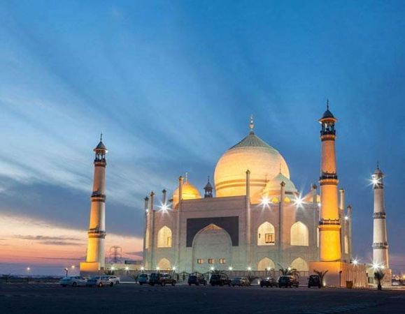 दुनियाभर में पाई जाती है ये बहुत ही खूबसूरत और आकर्षक मस्जिदे