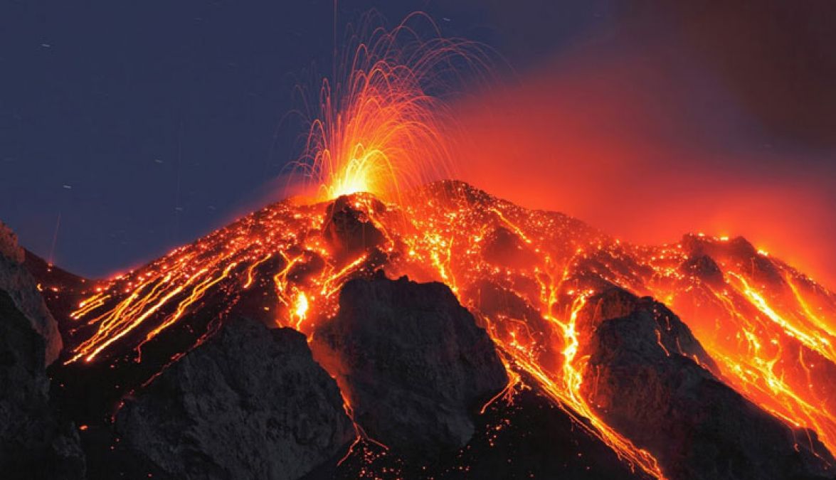 These are the world's largest volcanoes, which well known for  their beauty