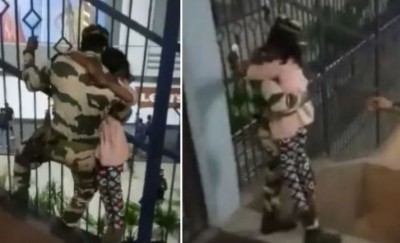 Video: मेट्रो स्टेशन की ग्रिल पर फंस गई बच्ची, CISF जवान ने यूं बचाई जान