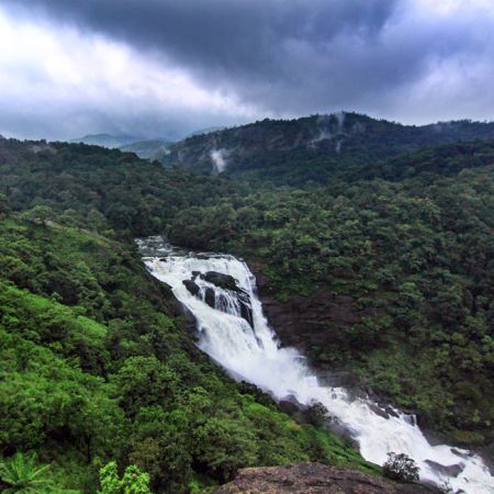 होली पर आप जा सकते हैं इन खास जगहों पर, होली होगी और भी खूबसूरत