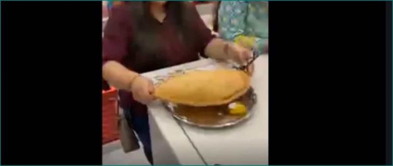 इस होली पर जरूर खाएं 1200 रुपए की यह खास बाहुबली गुजिया