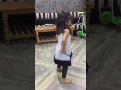 Video : रामलीला के गाने पर इस बच्ची ने किया बहुत ही सुन्दर डांस
