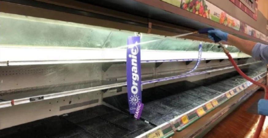 Coronavirus awe seen in supermarket, this happened when woman sneezed