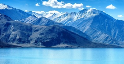 Pangong lake is an example of beautiful, know interesting facts