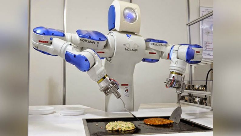 इस रेस्टोरेंट में इंसान नहीं बल्कि रोबोट्स बनाते हैं खाना