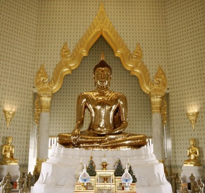 Biggest gold statue of Buddha is situated in this country