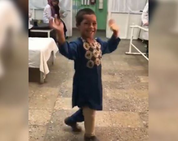 Video : जब कृत्रिम पैर लगाते ही ख़ुशी से झूम उठा 5 साल का बच्चा
