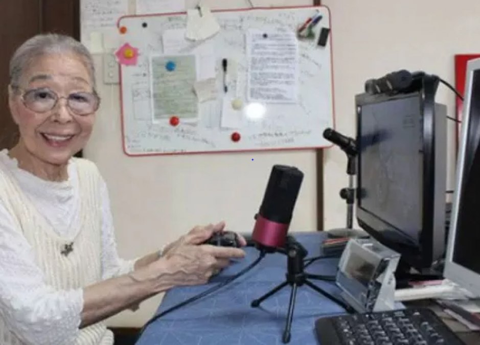 This 90-year-old grandmother is the oldest video gamer
