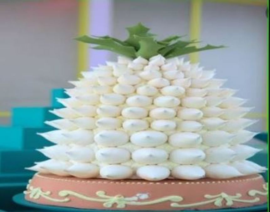 This dessert made from the air is lightest in weight