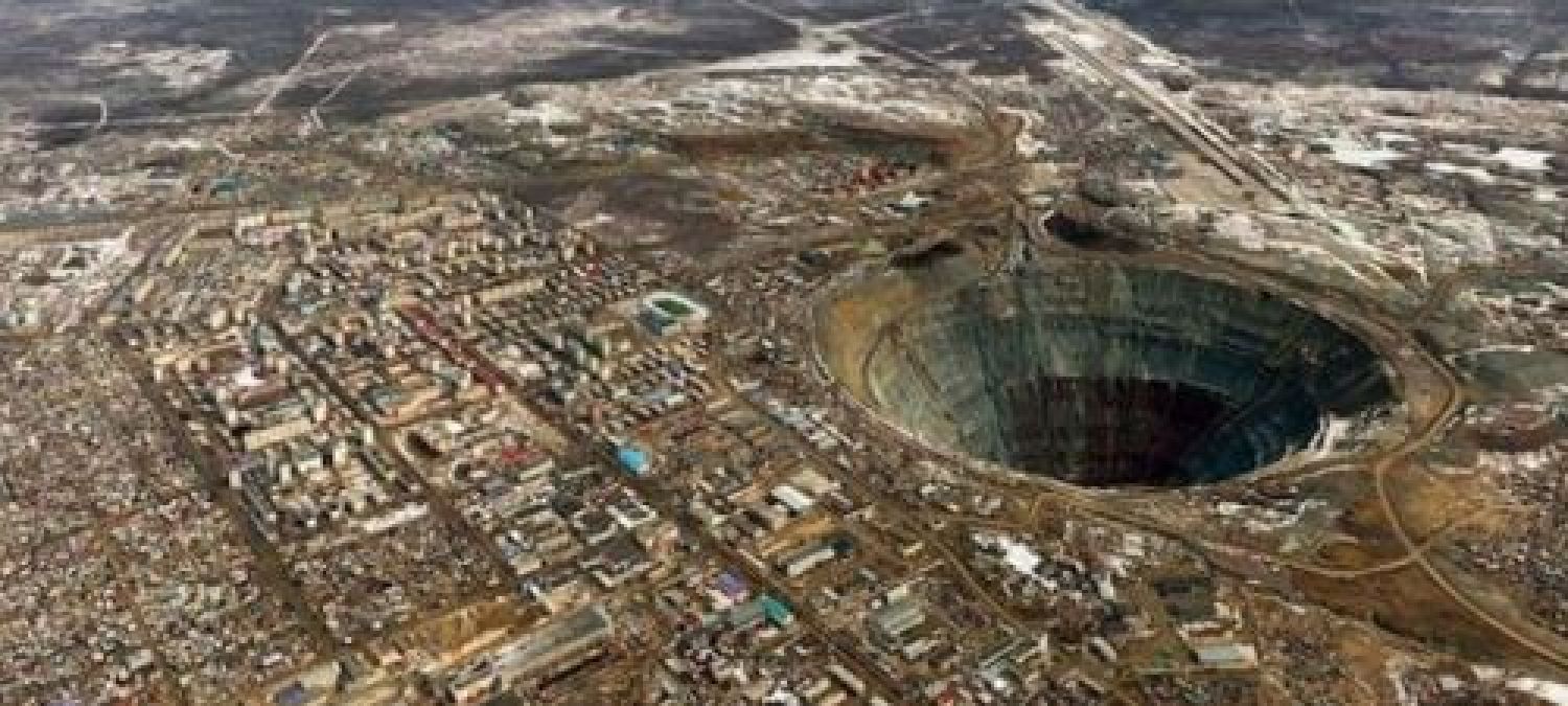 World's largest diamond mine, 10 million diamonds come out every day