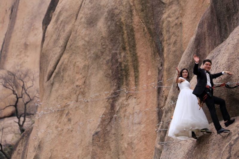 शादी के शूट में नज़र आयी डर की सच्ची तस्वीरें