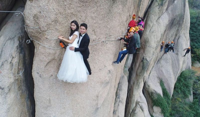 शादी के शूट में नज़र आयी डर की सच्ची तस्वीरें