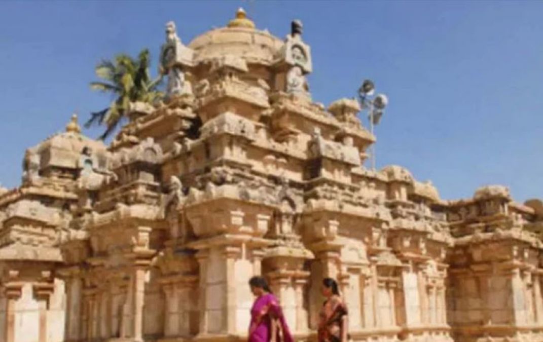 भारत के इन मंदिरों में नहीं जा सकती महिलाएं