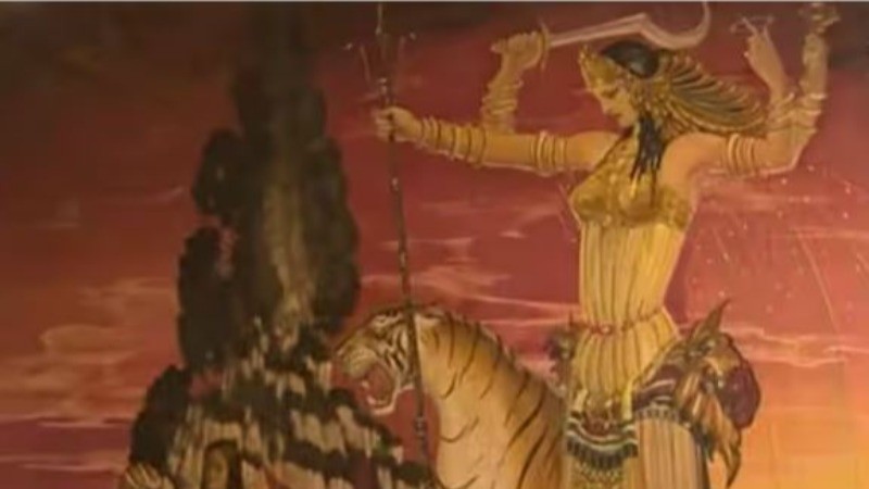 Know about the painter who made paintings of Gods and Goddesses in Indian palaces