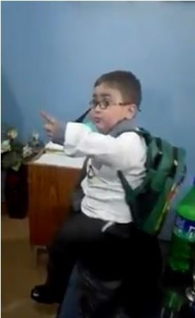 Video : पाकिस्तानी बच्चा भी दे रहा धमकी, हो रही वायरल