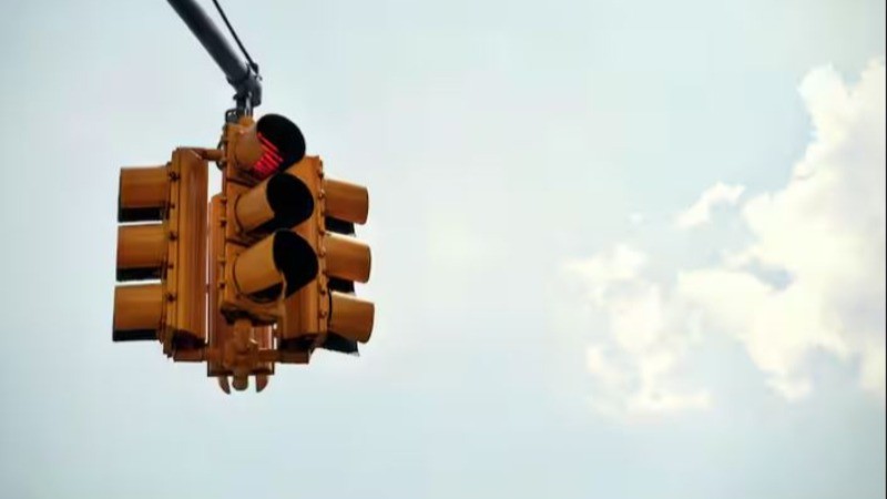 When and how was the world's first traffic light built?