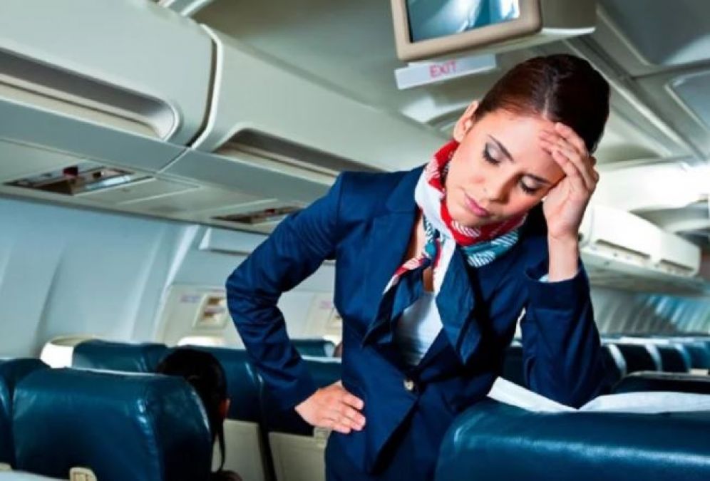 Air hostess threatened to be thrown out of the plane by a psycho couple, Know what happened!