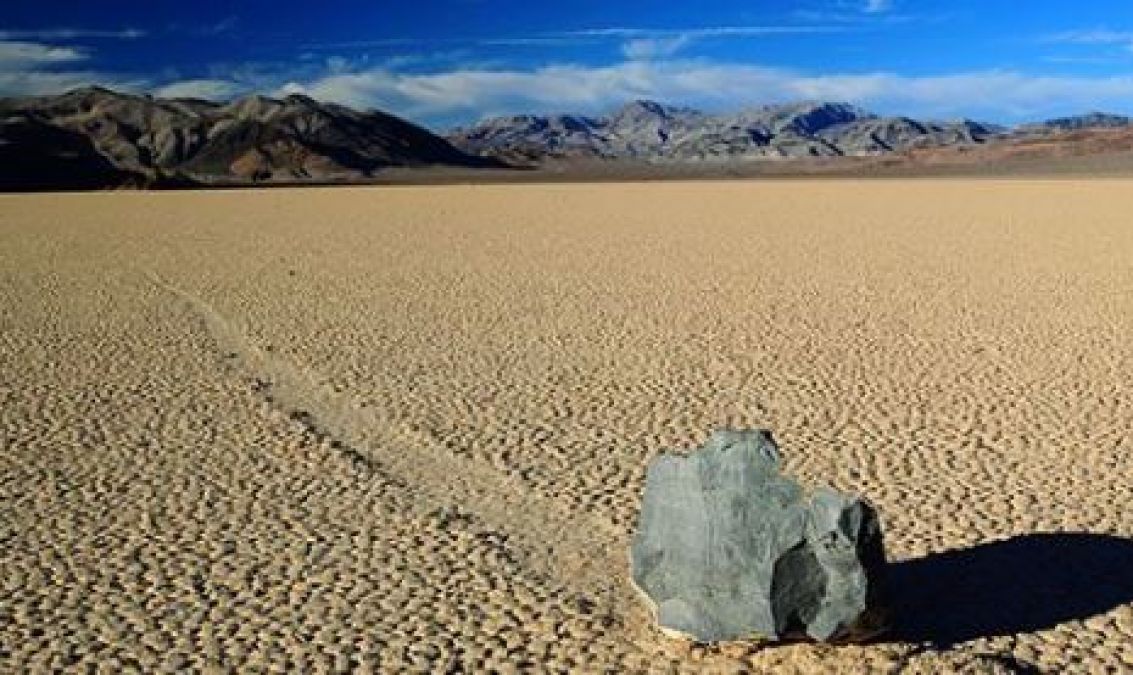 Mystery Behind the Sailing Stones of Death Valley, the truth will surprise you