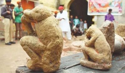 पाकिस्तान में मंदिर की खुदाई से निकली हज़ारों साल पुरानी भगवान हनुमान की मूर्तियां..