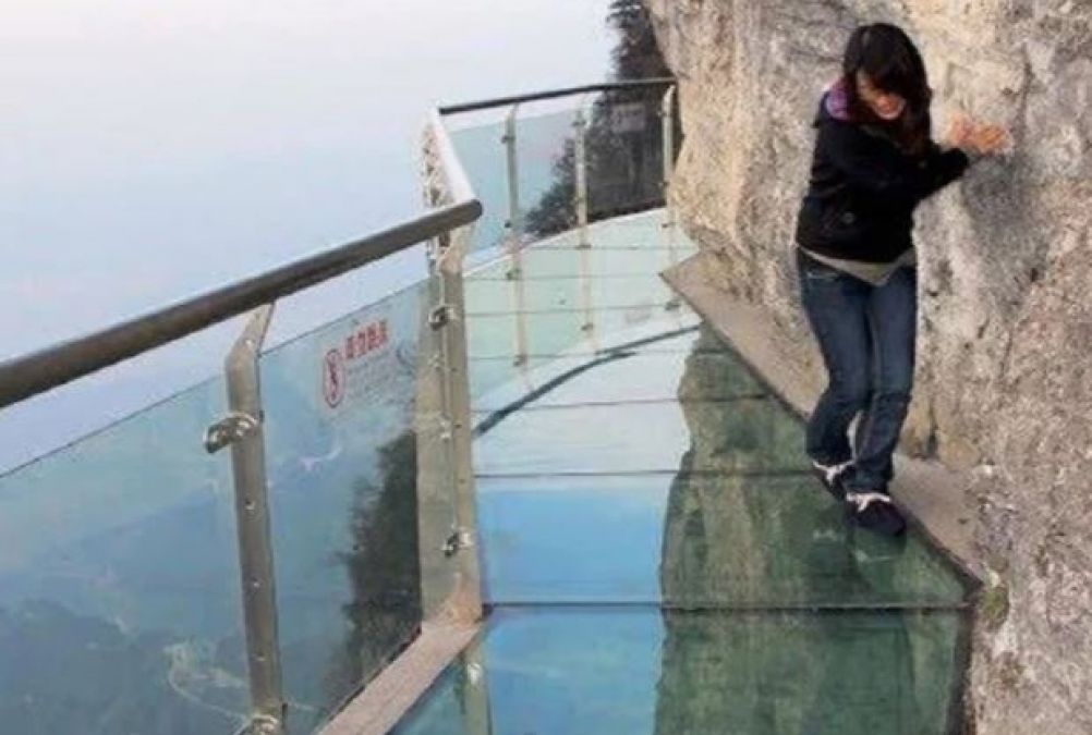 This is the world's most dangerous bridge, whose pictures will only create fear in you