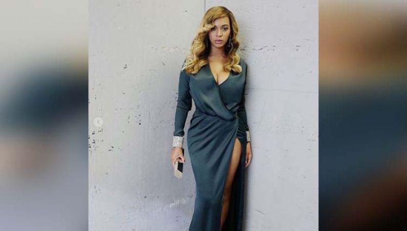 Twins होने के बाद पहली बार रेड कारपेट पर नज़र आयी पॉप सिंगर Beyonce