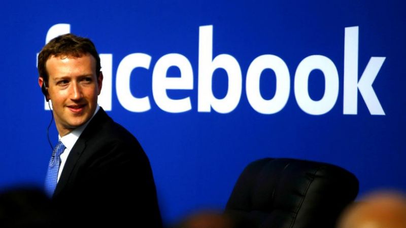 13 साल में आज तक नहीं बदला Facebook का कलर, जानिए क्यों?