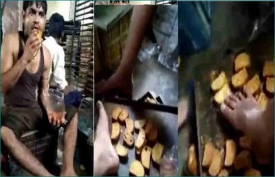 Workers packing toast while spitting and trampling by their feet, video viral
