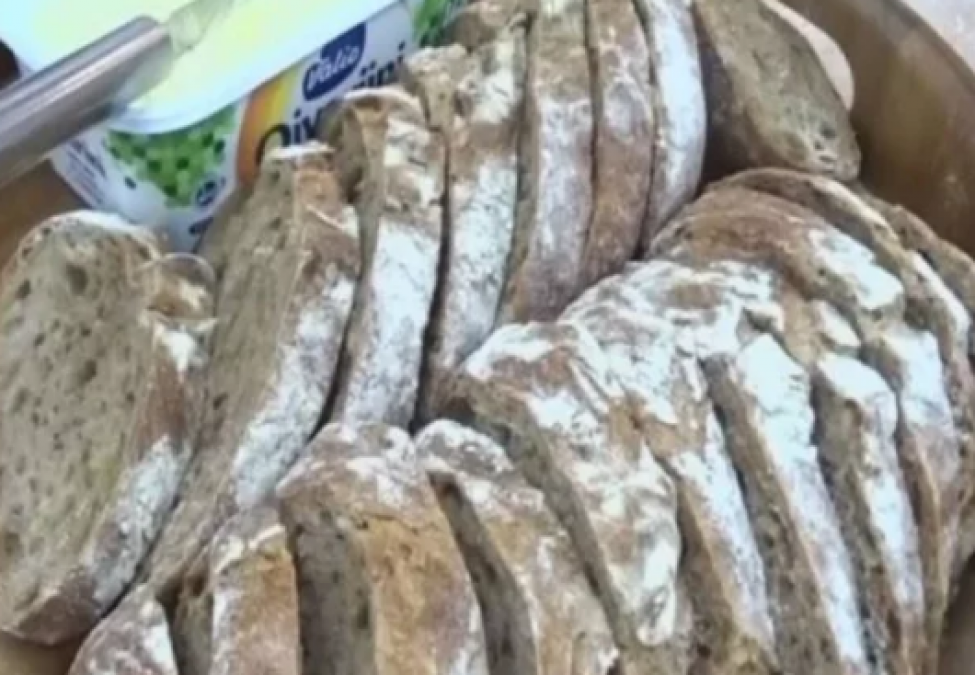 This bread is made by mixing prawns, people love to eat