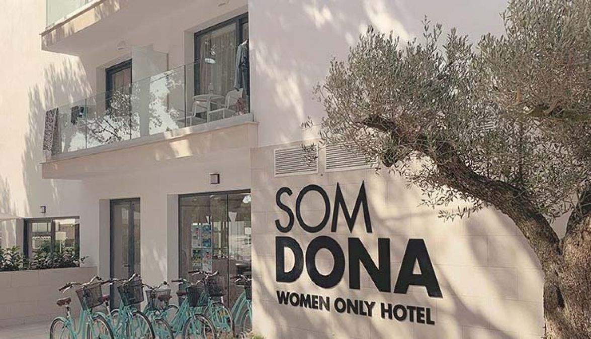 Men's entry is ban in this hotel, only women can stay