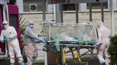 दुनियाभर में कोरोना की मार से मचा कोहराम, ब्रिटेन में लगातार बढ़ रही मरने वालों की संख्या