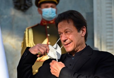 'Women should cover up face to avoid rape...', Imran khan's statement raises controversy