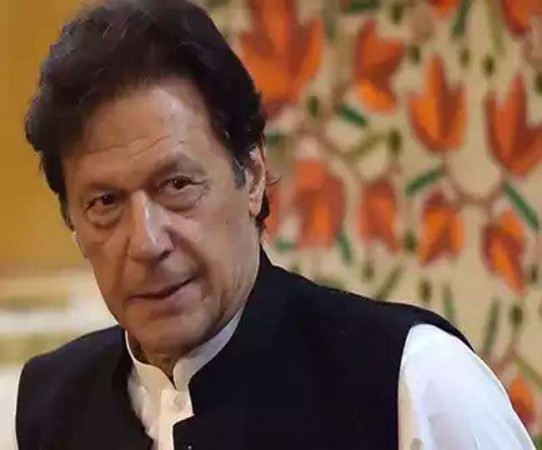 Pakistan also extends lockdown till April 30, PM Imran announced