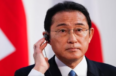 जापानी पीएम फुमियो किशिदा पर स्मोक बम से हमला, बाल-बाल बचे प्रधानमंत्री