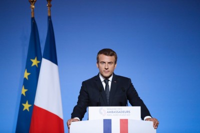 Macron declares his candidacy for re-election to the presidency