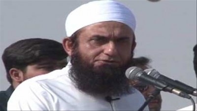 Maulana Tariq Jameel badly trapped by making lewd comments on women