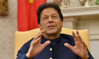 Explain the difference between 'Arab' and 'Crore' to Pak PM Imran Khan! Watch Video