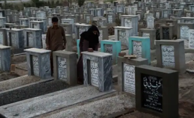 मुस्लिमों की कब्रों के साथ क्यों की जा रही 'बेअदबी' ?