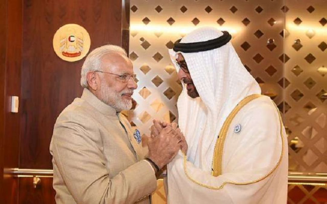 बहरीन के प्रधानमंत्री से मिले पीएम मोदी, कई समझौतों पर किए हस्ताक्षर