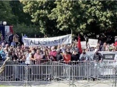 नॉर्वे: इस्लाम विरोधी रैली के दौरान भिड़े दो पक्ष, पुलिस का बैरिकेड तोड़ा