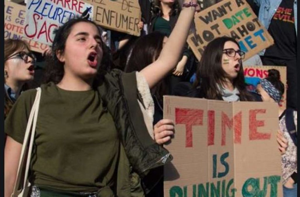 People came out to streets for protesting before United Nations Climate Summit