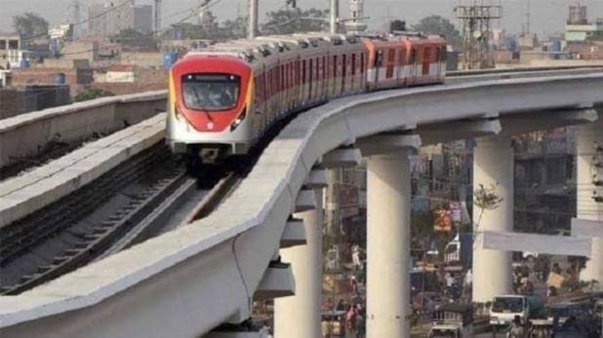 Metro running in 10 cities of India, now trial will be done in Pakistan