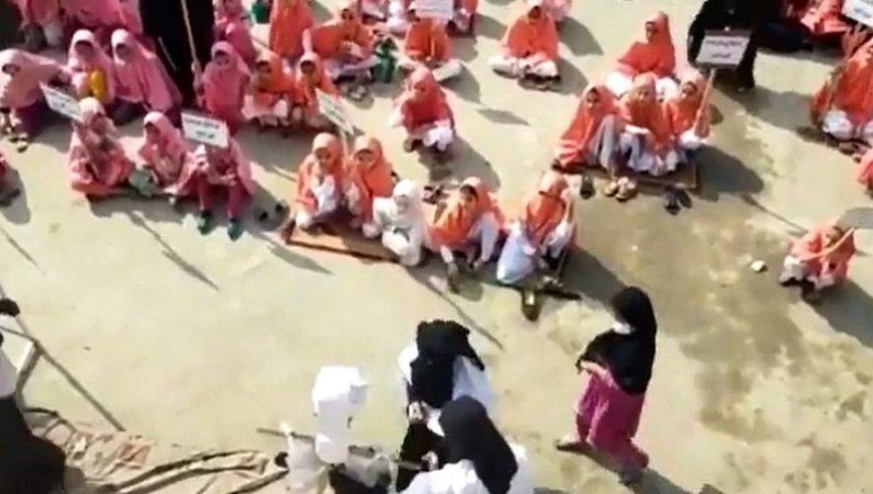 'Beheading' training being imparted to girl students in mosque, Video goes viral