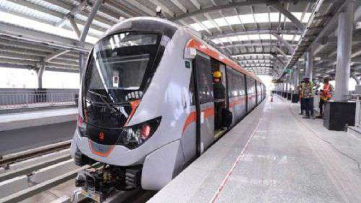 OMG! Now train will run without tracks in China, trial successful