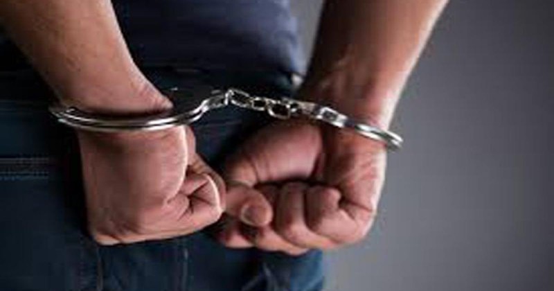 Sweeper arrested for stealing 14 crore watches, know what is the whole matter