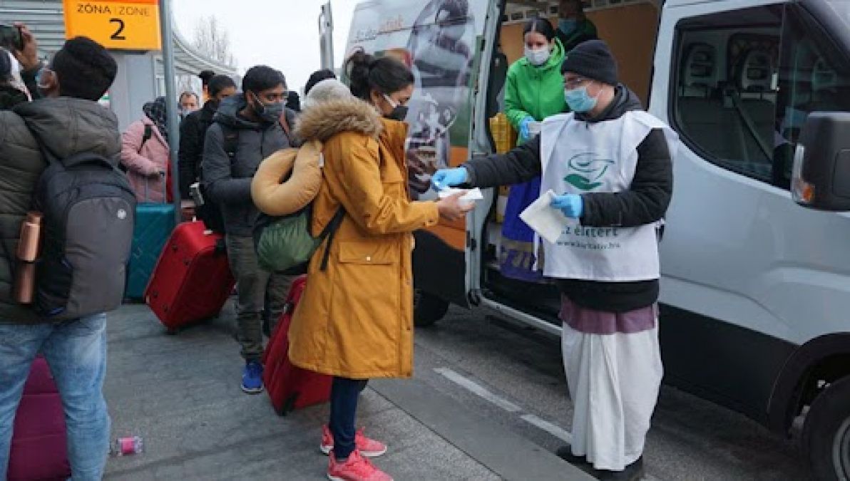 Krishna devotees engaged in the service of people of Ukraine who are facing war, doing such a noble work