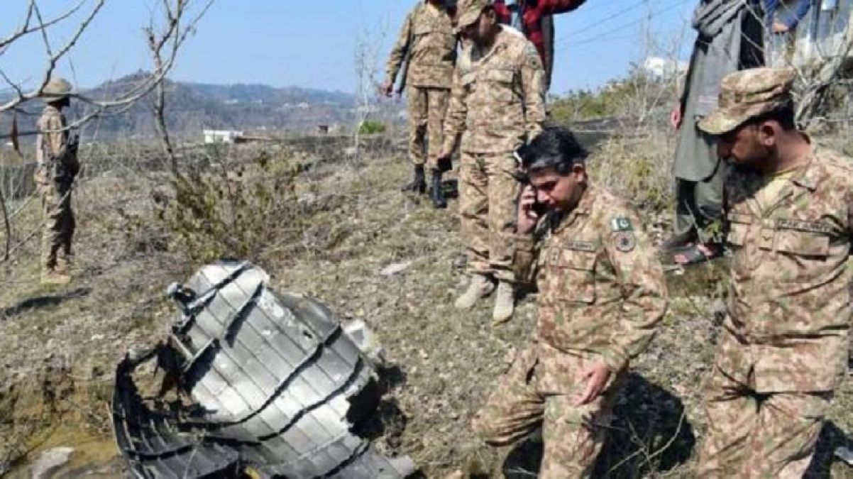Islamabad: Two Pak Air Force officers died in plane crash