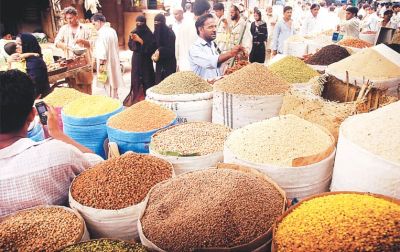 Pakistan's condition worsens, flour and pulses prices rise