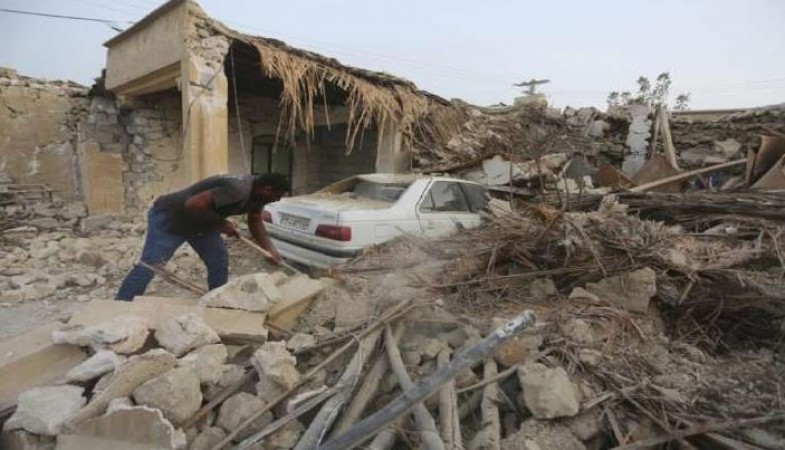 Earthquake jolts Iran, 7 died and more than 400 injured