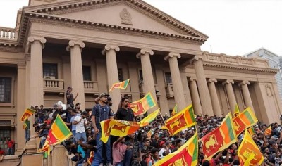 श्रीलंका में महासंकट, हिंसा-बगावत के बीच 13 जुलाई को इस्तीफा देंगे राष्ट्रपति गोटबाया